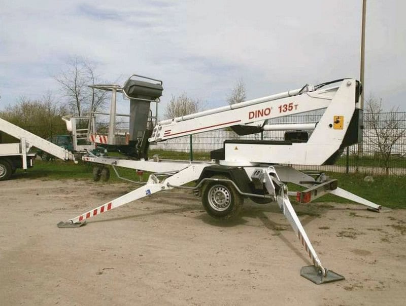 Коленчатый прицепной подъемник Dinolift Dino 135T